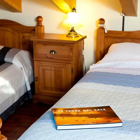 Locazioni Turistiche By Max בית הארחה 3*