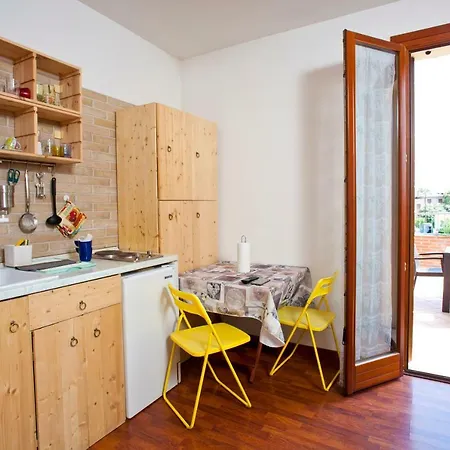 بيت ضيافة Locazioni Turistiche By Max 3*